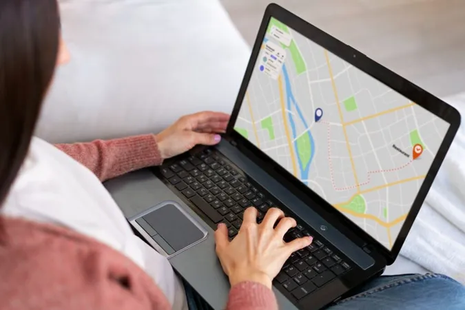 Find My - Uma pessoa com mapa GPS Find My - Uma pessoa com mapa GPS